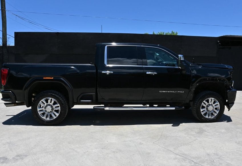 2020 GMC Sierra 3500HD Denali - 1GT49WE78LF224022 photo 5