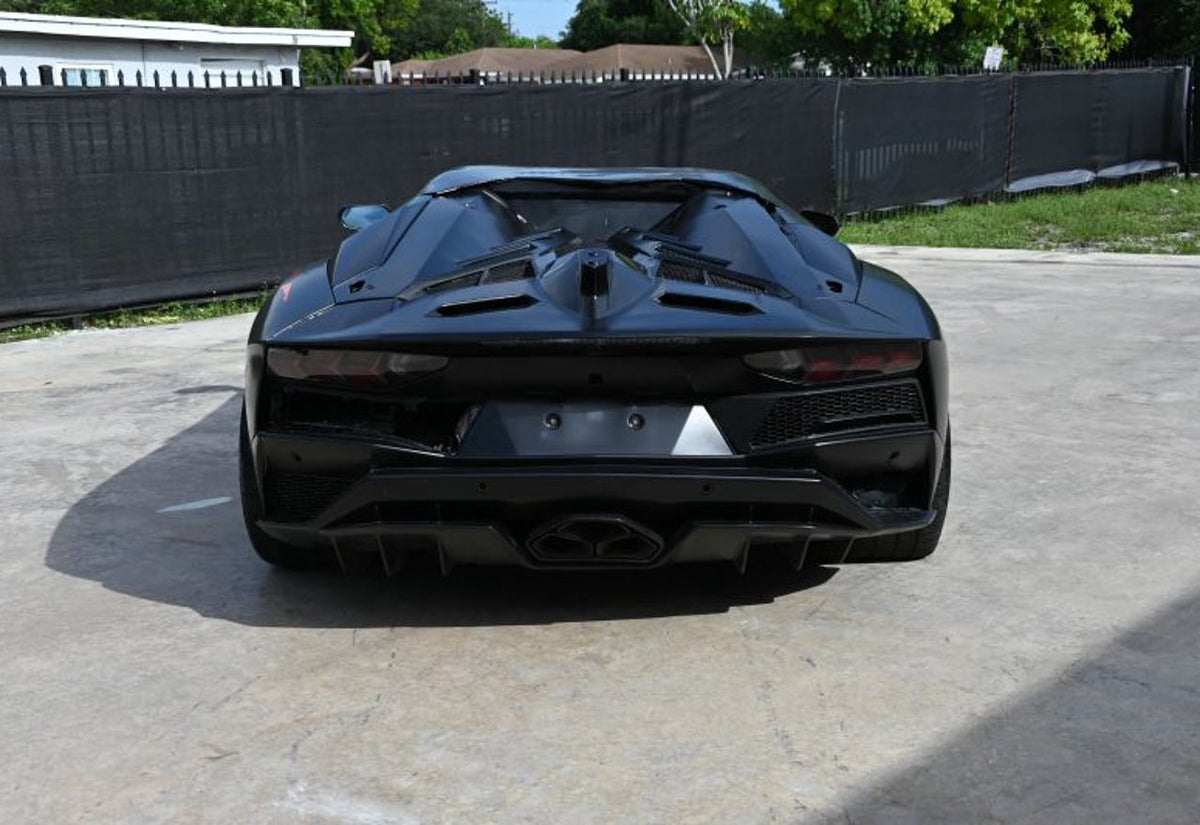 2018 Lamborghini Aventador S Coupe 2D - ZHWUG4ZD5JLA06879 photo 27