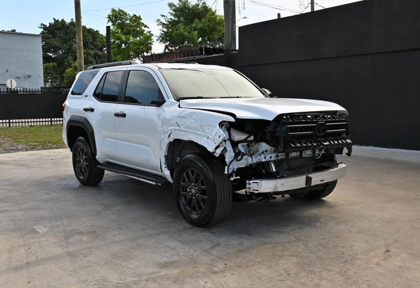 2025 Toyota 4Runner SR5 - JTEVA5BR1S5009139 photo 3