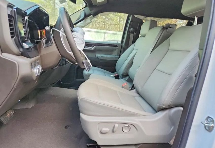 2026 GMC Sierra 1500 SLT - 1GTUUDED1TZ254518 photo 8