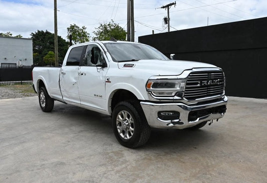 2022 Ram 3500 Laramie - 3C63R3JL1NG347795 photo 2