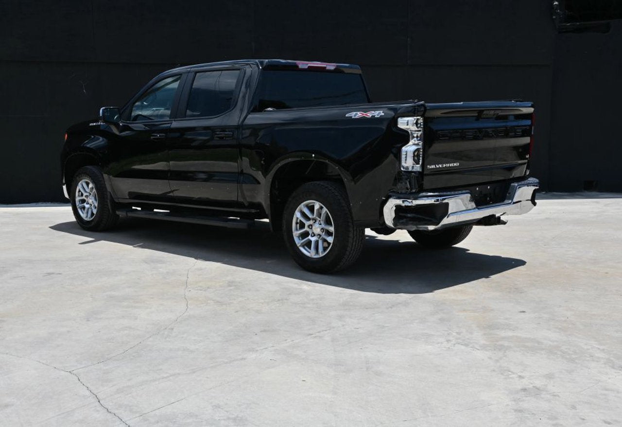 2023 Chevrolet Silverado 1500 LT - 1GCPDKEK4PZ200457 photo 19