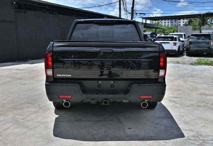 2025 Honda Ridgeline Black Edition Pickup 4D 5 ft - 5FPYK3F86SB013049 photo 6