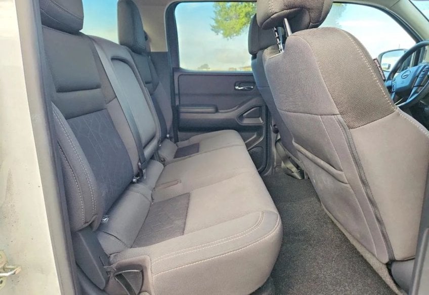 2025 Nissan Frontier SV - 1N6ED1EJXSN605888 photo 10