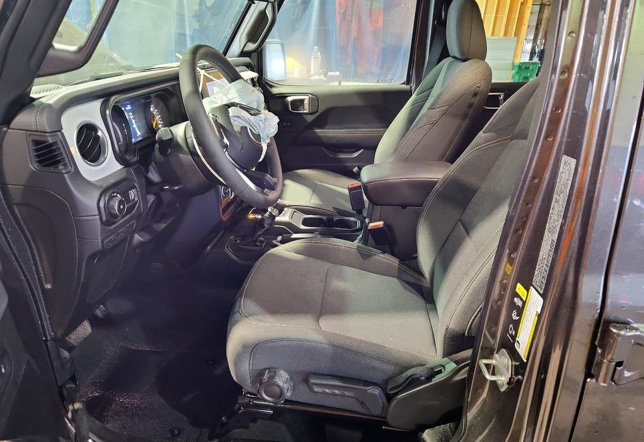2026 Jeep Wrangler Sahara - 1C4PJXEG3TW255110 photo 18