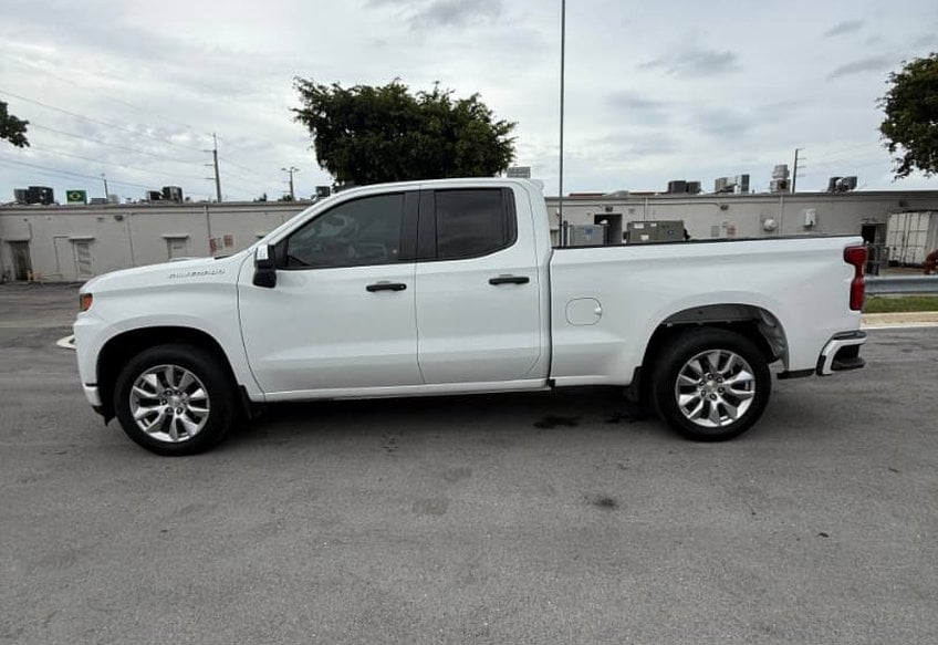 2020 Chevrolet Silverado 1500 Custom - 1GCRWBEH4LZ215722 photo 5