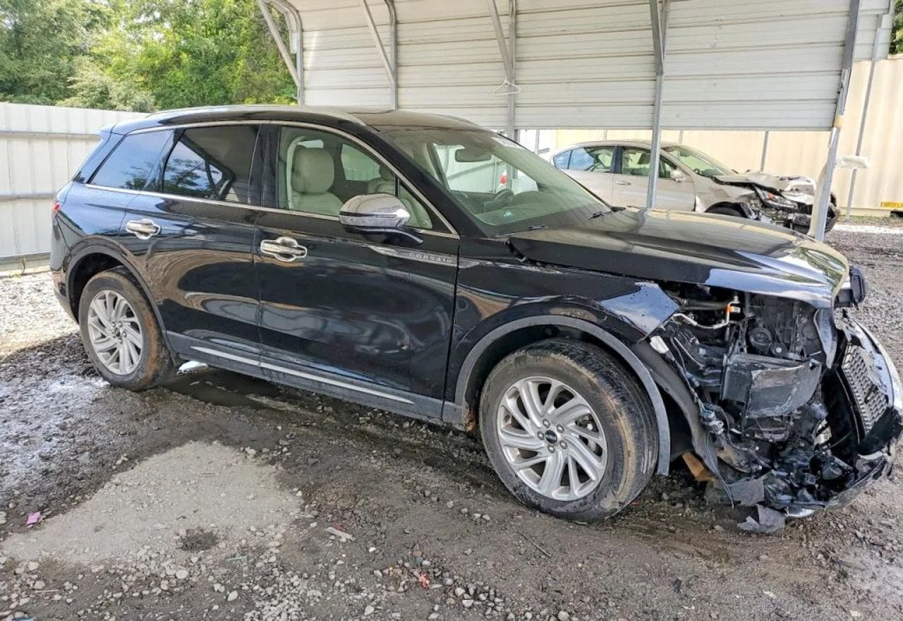 2020 Lincoln Corsair Standard - 5LMCJ1C96LUL27731 photo 13