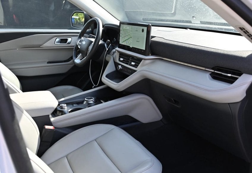 2025 Ford Explorer Active - 1FMUK7DH7SGB16158 photo 14