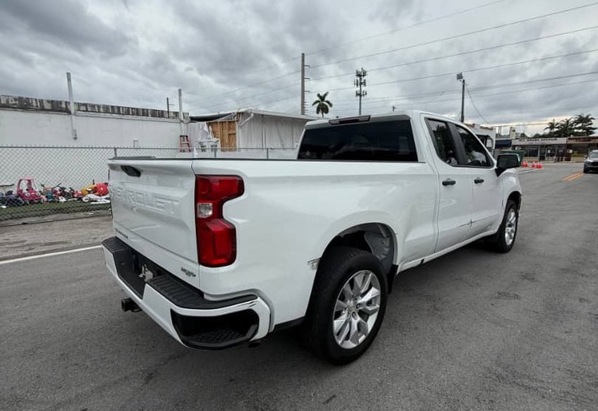 2020 Chevrolet Silverado 1500 Custom - 1GCRWBEH4LZ215722 photo 4