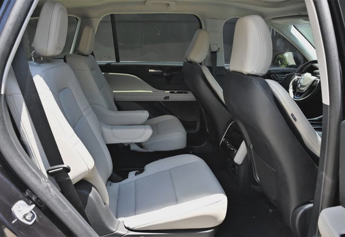 2025 Lincoln Aviator Premiere - 5LM5J6WC2SGL15957 photo 35