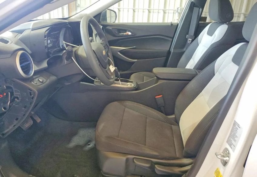 2025 Chevrolet Trax LS - KL77LFEP9SC202431 photo 8