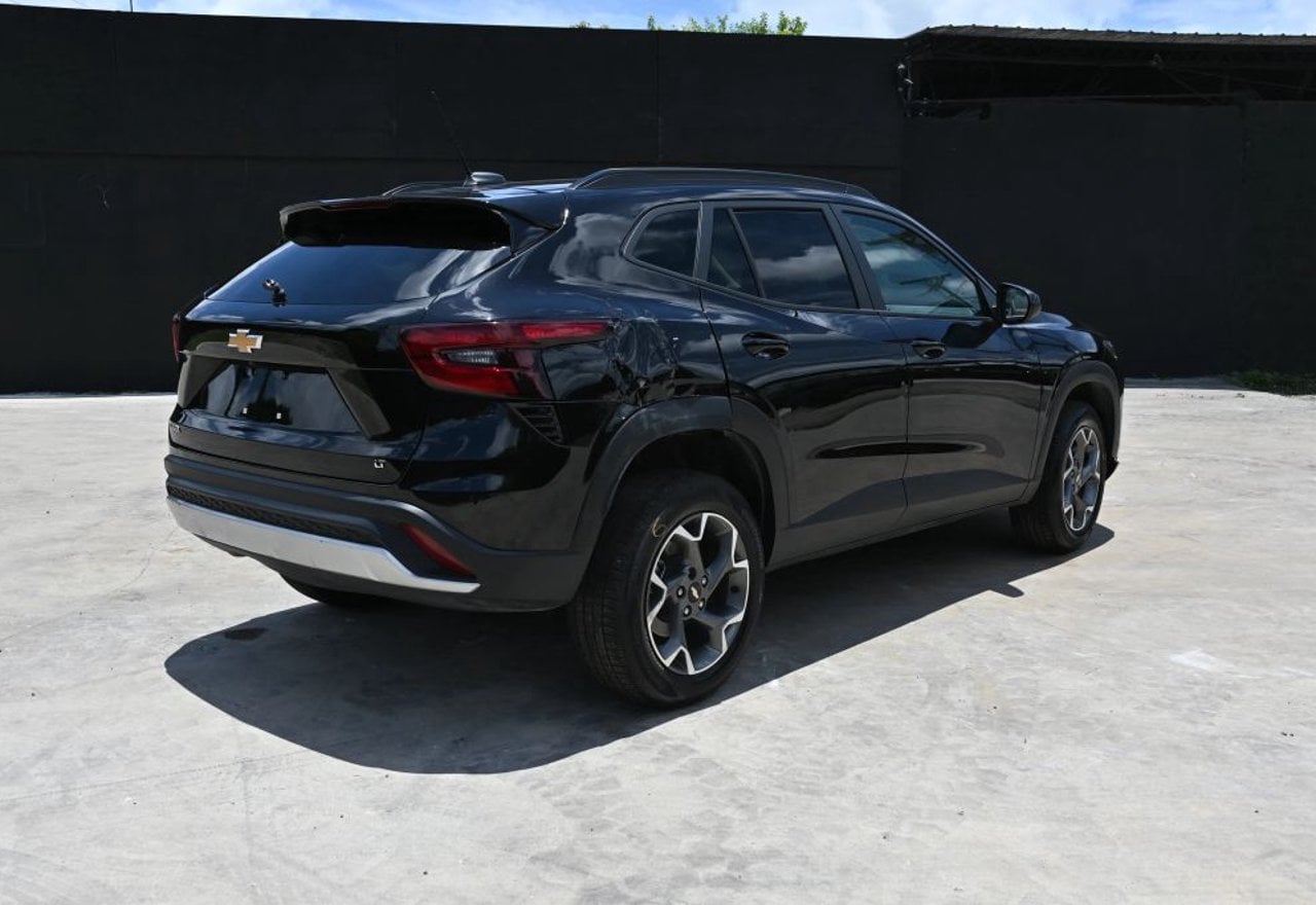 2025 Chevrolet Trax LT - KL77LHEP3SC172340 photo 22