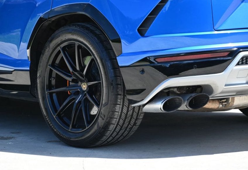 2019 Lamborghini Urus Sport Utility 4D - ZPBUA1ZL3KLA02725 photo 10