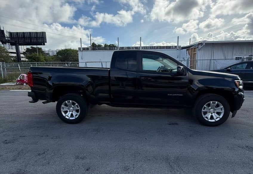 2021 Chevrolet Colorado LT - 1GCHSCEA2M1277989 photo 5