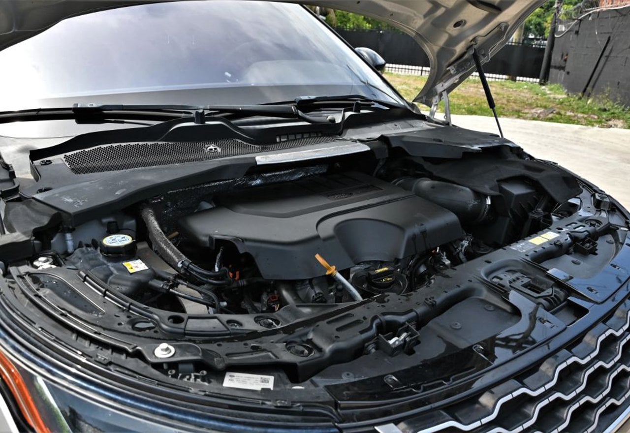 2020 Land Rover Range Rover Evoque S - SALZJ2FX9LH027281 photo 31