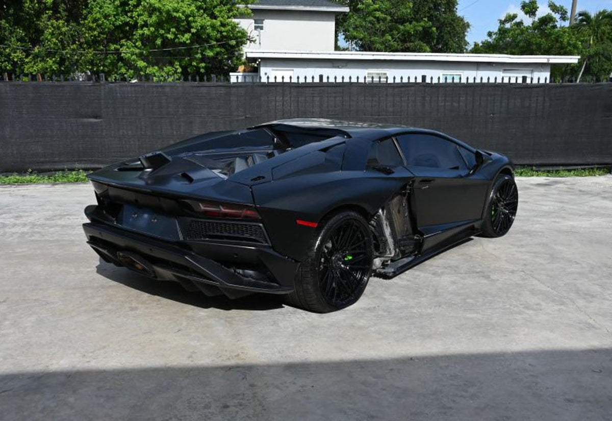2018 Lamborghini Aventador S Coupe 2D - ZHWUG4ZD5JLA06879 photo 28