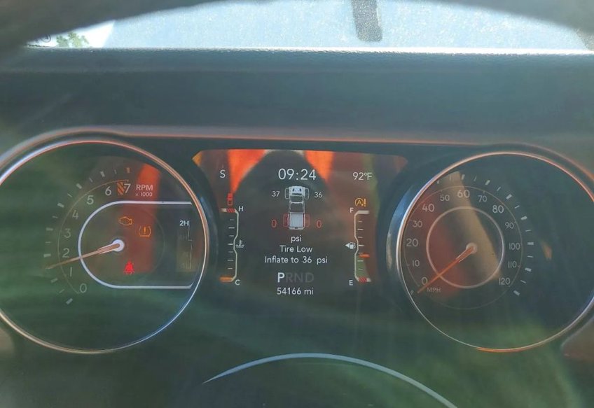 2021 Jeep Gladiator Sport S - 1C6JJTAG2ML508030 photo 7